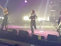 Mature ebony dāmas augstpapēžu zābaki en vogue turēt dzīvu