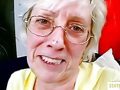 Vecmammas ir veca du