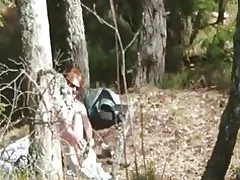 Horny redhead Šveices sieva āra sloksnes un fuck